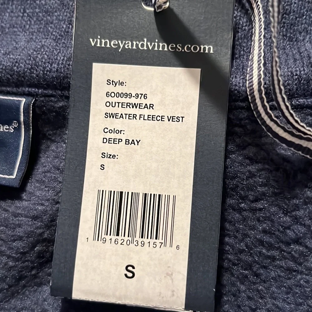 NWT Vineyard Vines Outerwear Vest - Picture 4 of 6